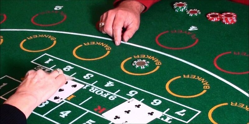 Quy luật phát bài Baccarat